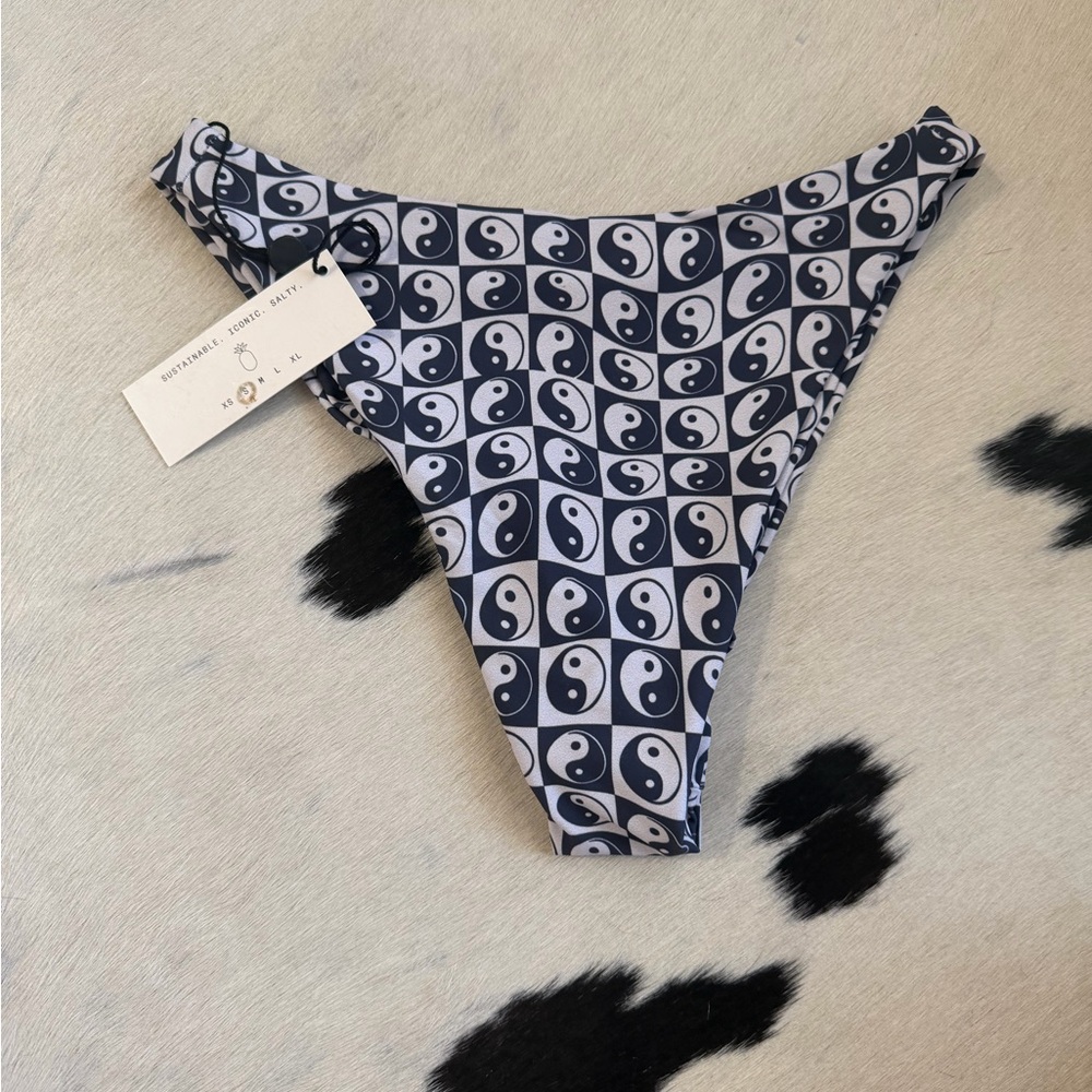 Skatie x Salty Blonde Yin Yang Print Bikini Bottom - Black & White SMALL